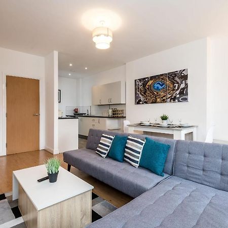 Superb Location, Lovely And Bright 2 Bed Apartment Liverpool Luaran gambar