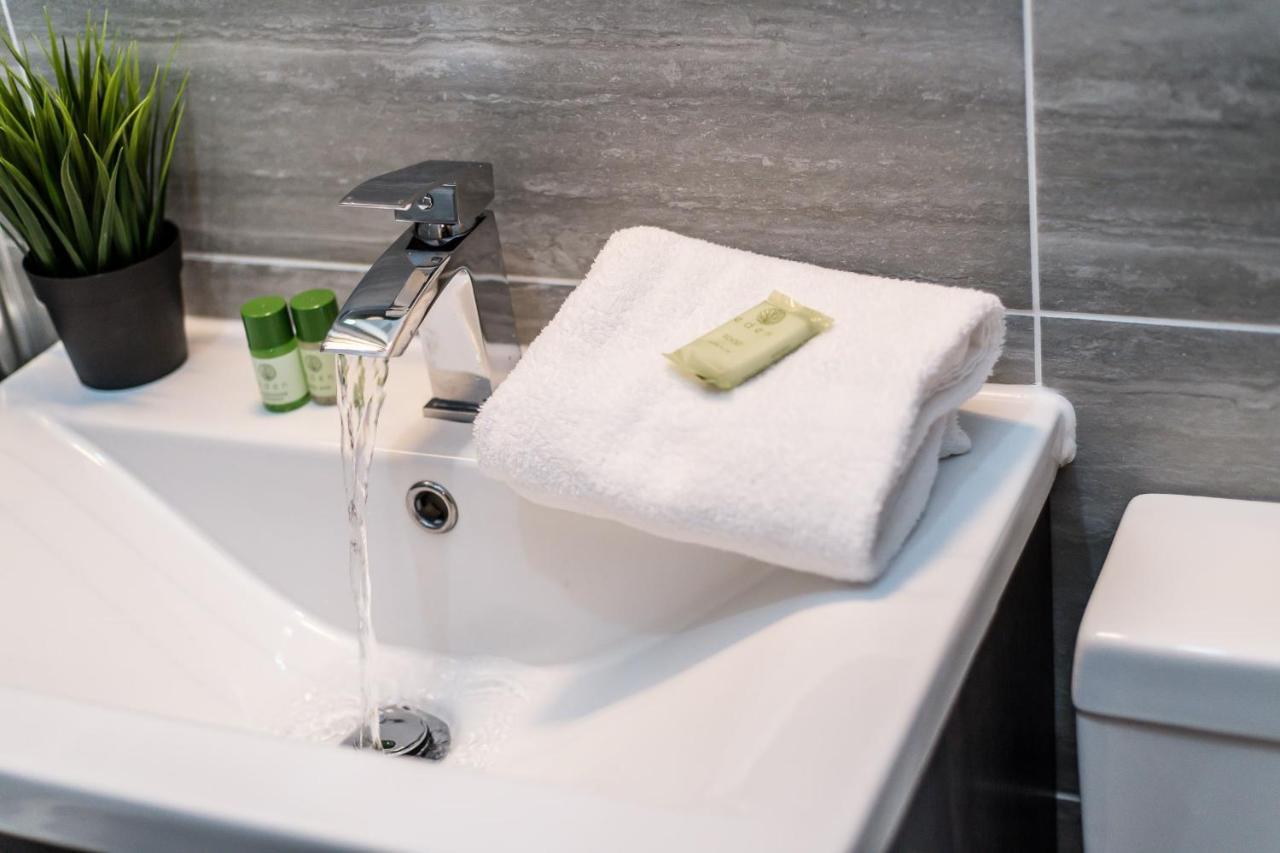 Superb Location, Lovely And Bright 2 Bed Apartment Liverpool Luaran gambar